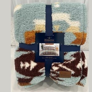 Pendleton Sherpa Fleece Avra Valley Teal Blanket